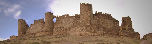 Venden castillo medieval por 1 euro