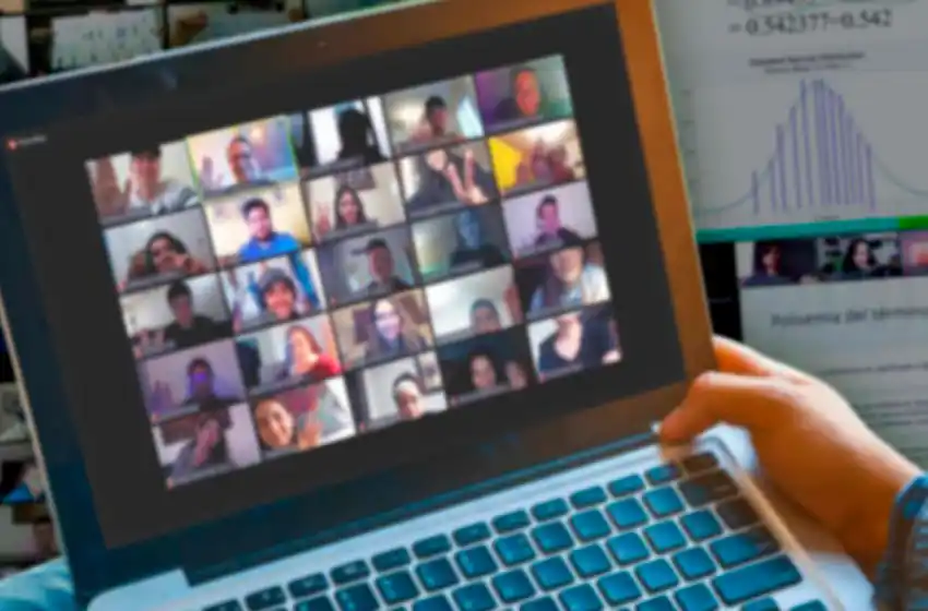 Docentes universitarios realizan una jornada virtual de protesta en reclamo de salarios y mejores condiciones