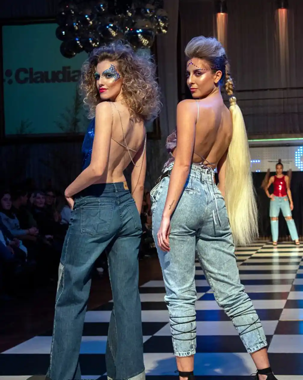 Josefina Alonso y Catalina Saracca.