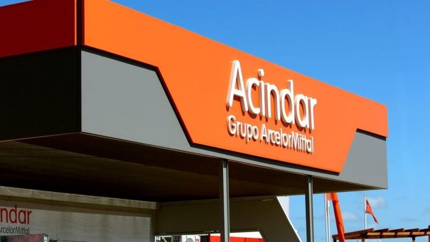 Acindar anunció suspensiones para el segundo semestre.