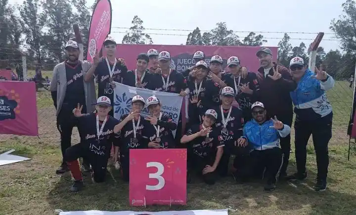 Juegos Bonaerenses: Medallas de Bronce para Softbol y Básquet