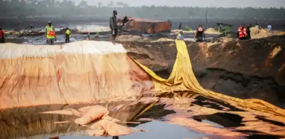 ¡TRAGEDIA EN ÁFRICA! Explosión en refinería clandestina en Nigeria deja al menos  100 muertos
