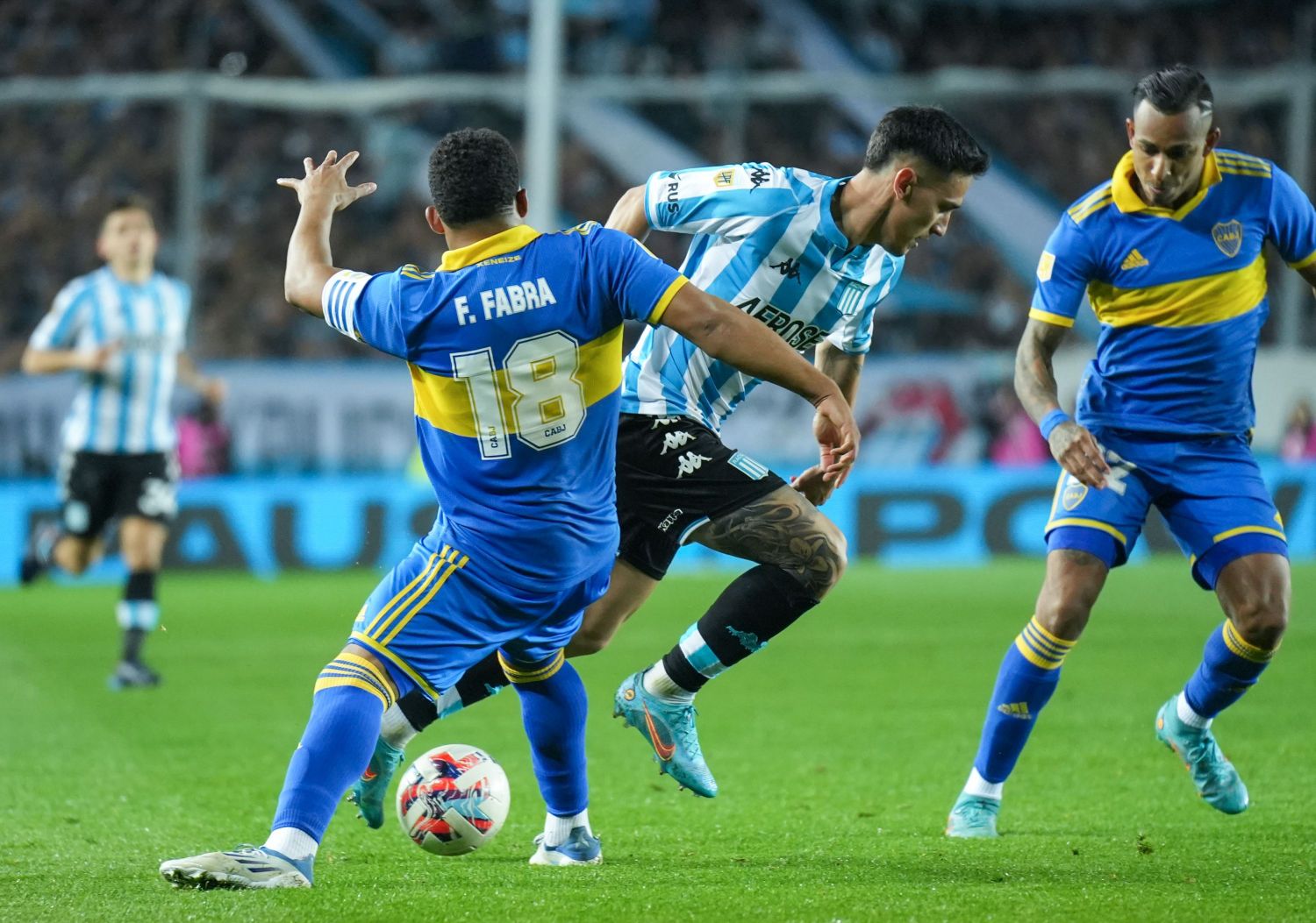 Boca vs Racing: la Academia se quedó con el Trofeo de Campeones
