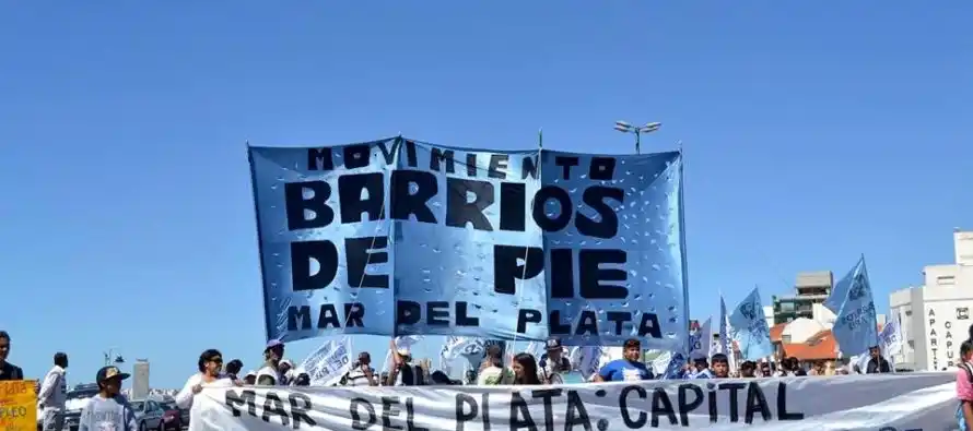 MAR DEL PLATA: Barrios de Pie realizó un corte en la ruta 2