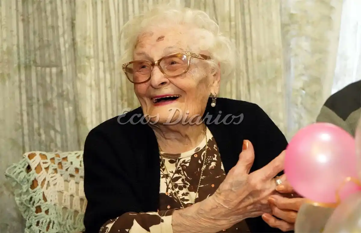 Araceli festejó sus 100 años y espera su primer tataranieto