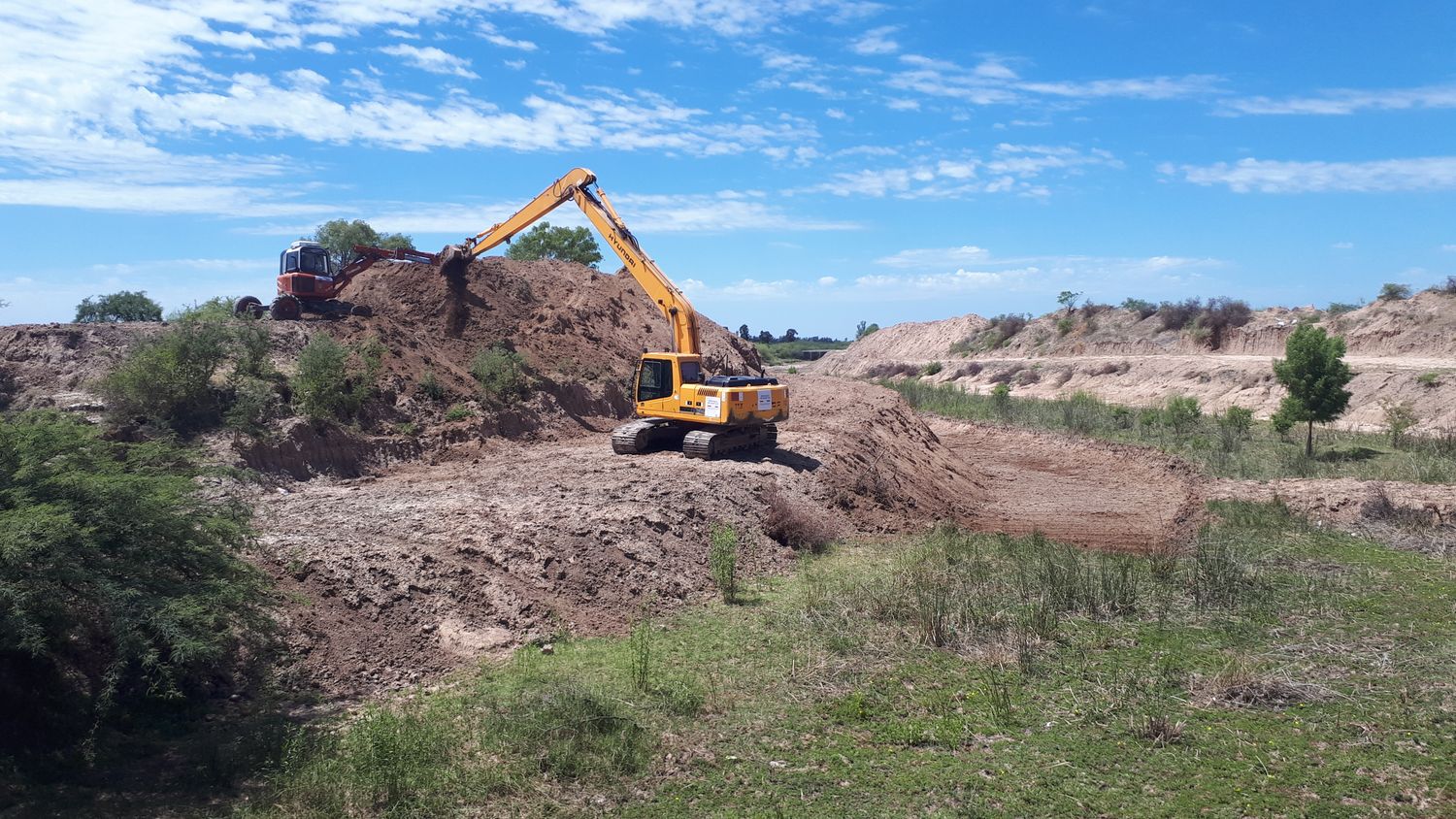 El reacondicionamiento del Macro Desagüe de Coronda avanza a buen ritmo