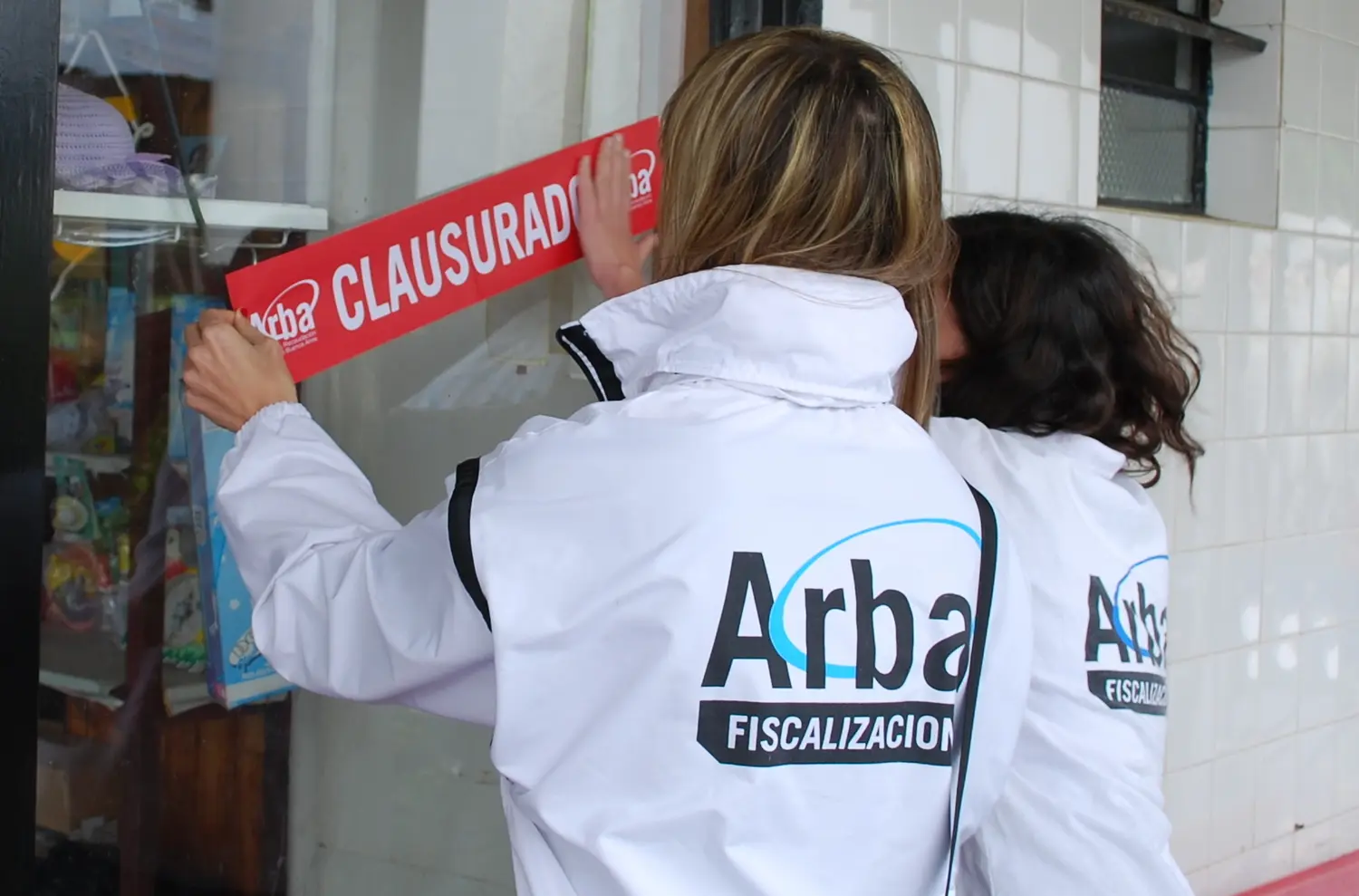 Arba clausuró 45 balnearios en la costa por "irregularidades" en la facturación
