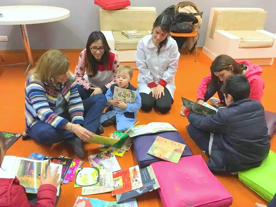 La hora del cuento, un espacio de arte y lectura