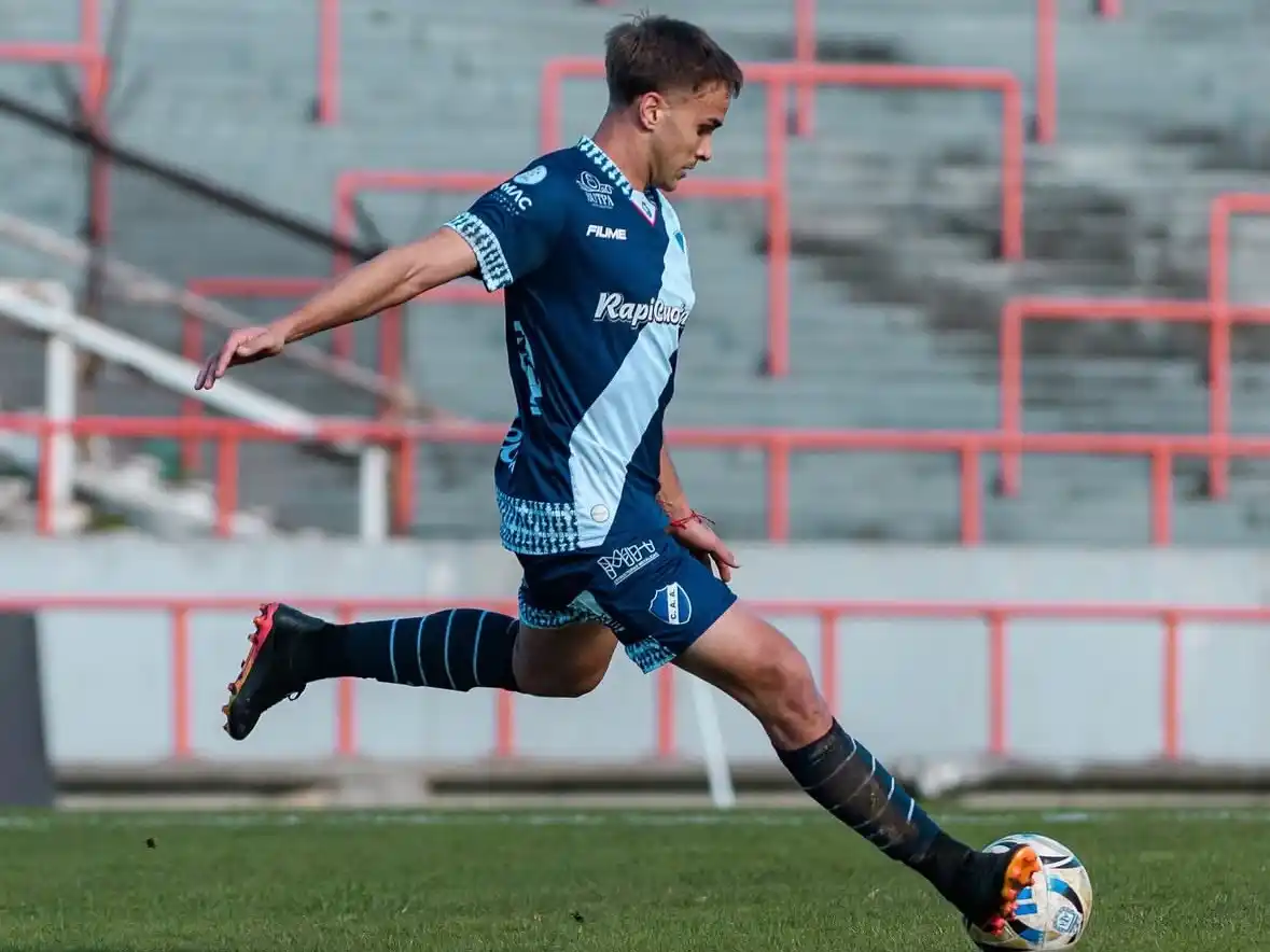 Matías Mansilla en el encuentro de hoy. (Foto: Prensa Alvarado)