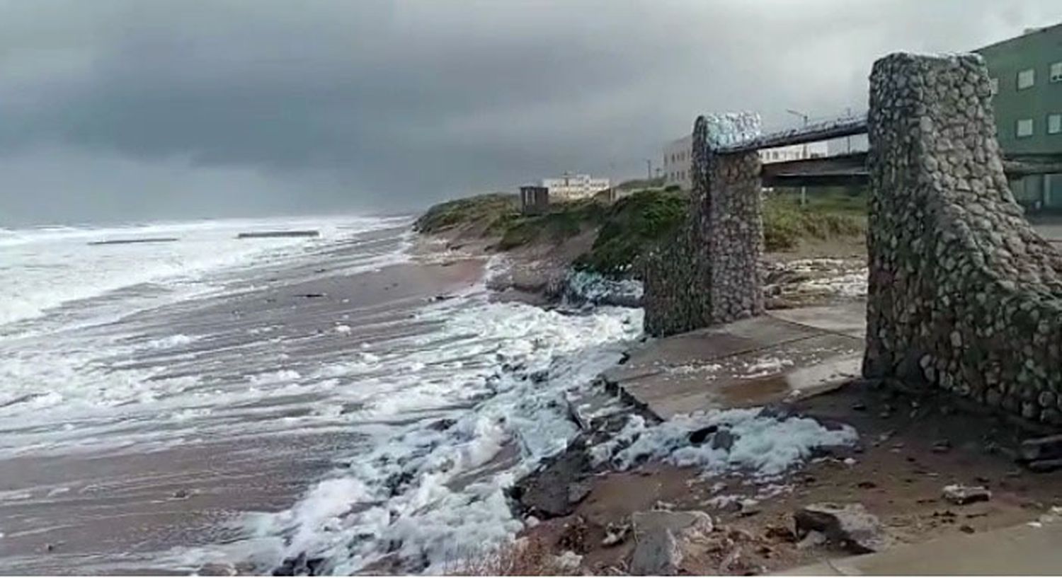 Frío, lluvia y una sudestada que preocupó a los vecinos de Costa Bonita