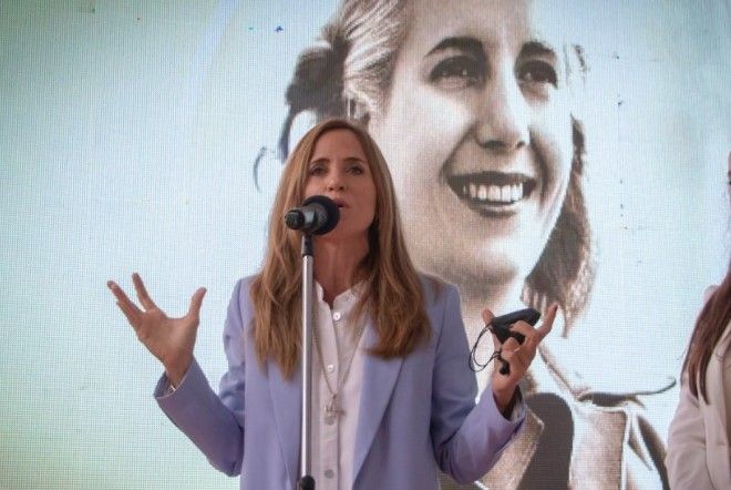 Tolosa Paz propone declarar Monumento Histórico Nacional a la iglesia de La Plata donde se casaron Evita y Perón