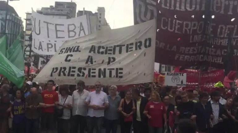 Por el bono navideño, la CTA se manifiesta en Plaza de Mayo