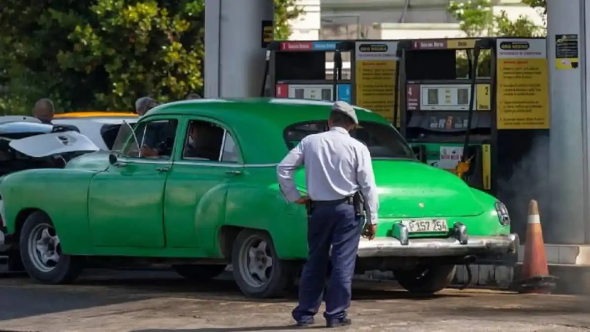 Sin comida, sin luz y sin gasolina pero «la salida es el socialismo»: así marean los ministros de Díaz-Canel a los cubanos