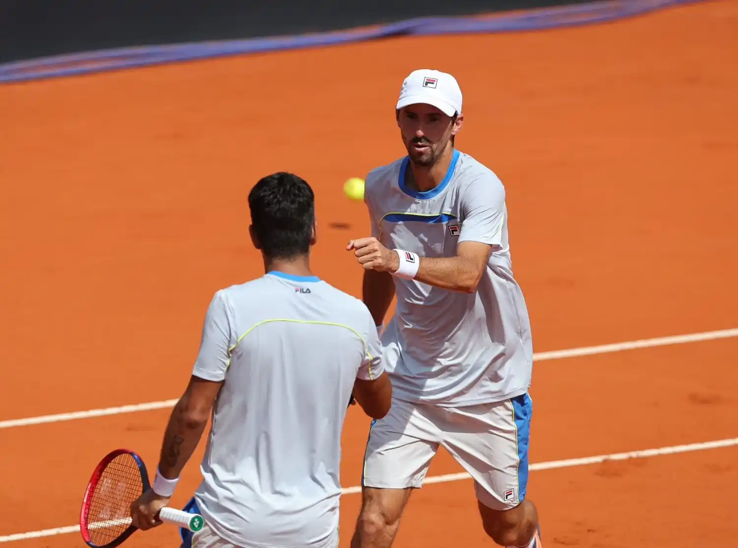 González y Molteni progresan en Montecarlo.