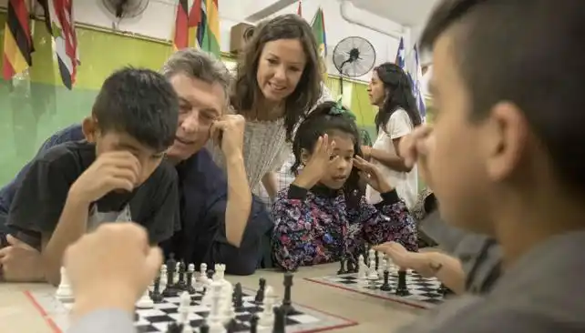 Sin ofrecer declaraciones, Macri y Vidal estuvieron en un centro comunitario de Vicente López