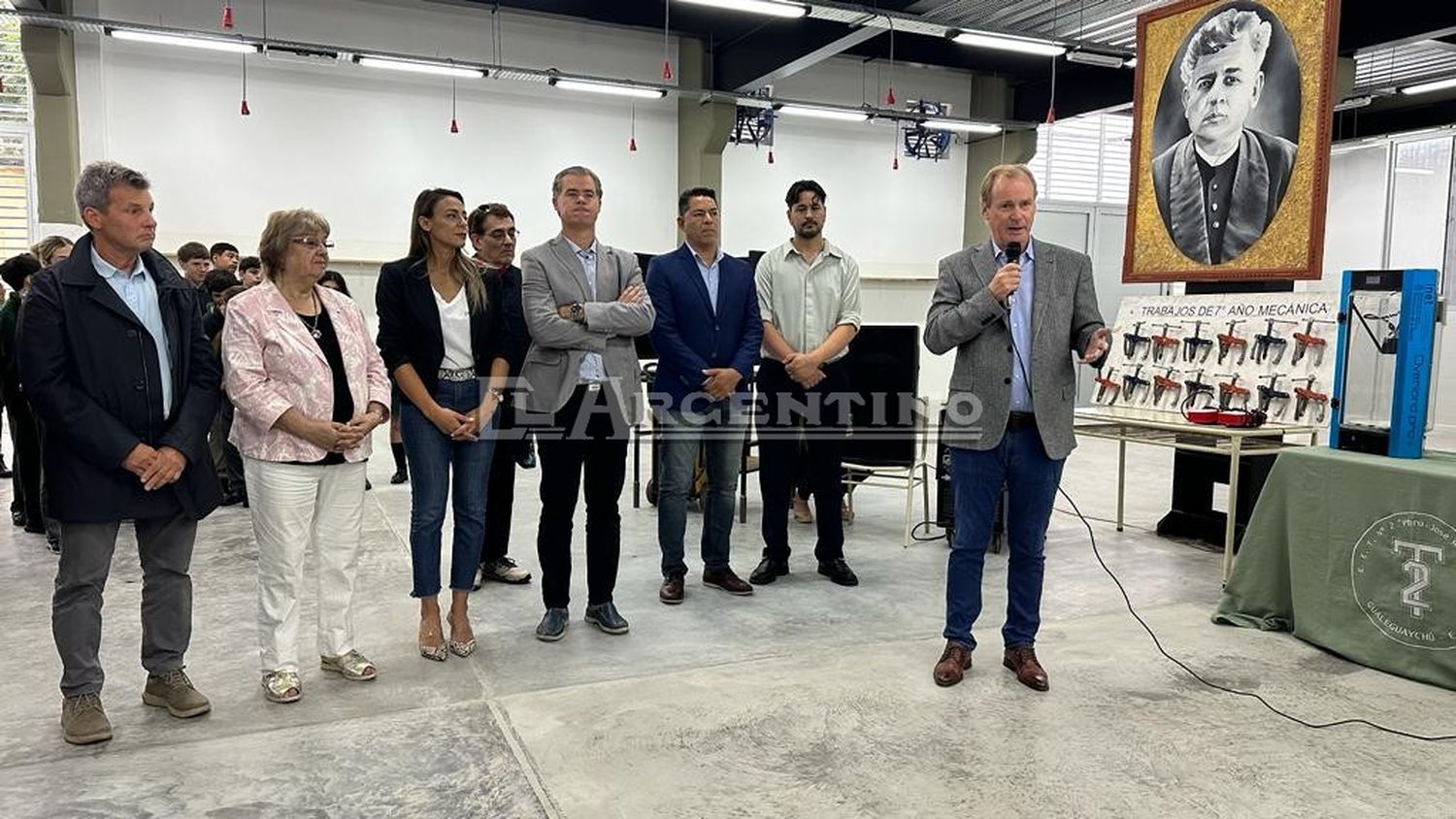 El gobernador Gustavo Bordet inauguró los nuevos talleres de la Escuela de Educación Técnica N° 2