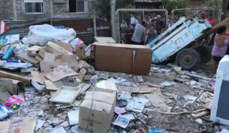 Horror en Quilmes: Encontraron a dos nenes muertos dentro de una heladera