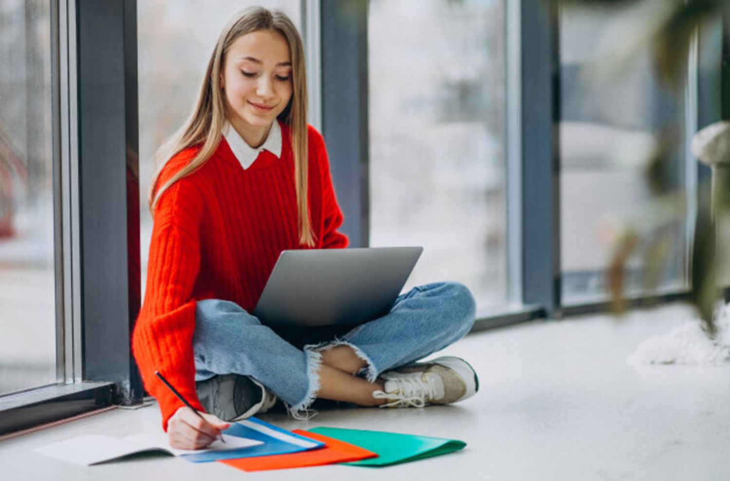 Piden liberar datos móviles a los estudiantes para clases virtuales