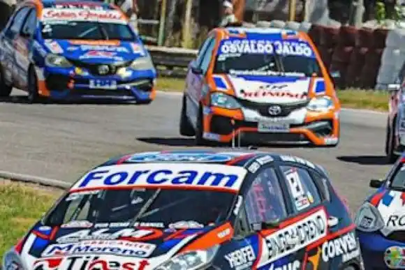 El Top Race inicia su temporada en el "Galvez"