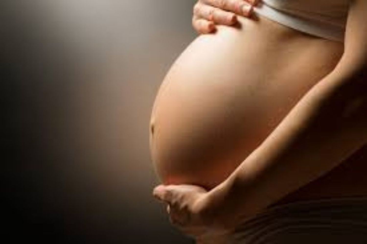 Uruguay: murió un bebé durante un parto domiciliario