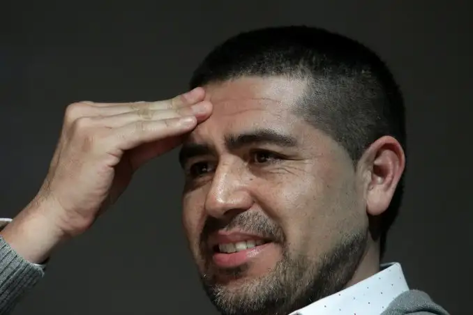 ¿Lo quiere mufar? Riquelme deseó que River jueguer la final frente al Barcelona