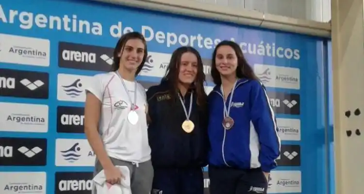 Carolina Falco medalla de bronce en el Argentino de juveniles