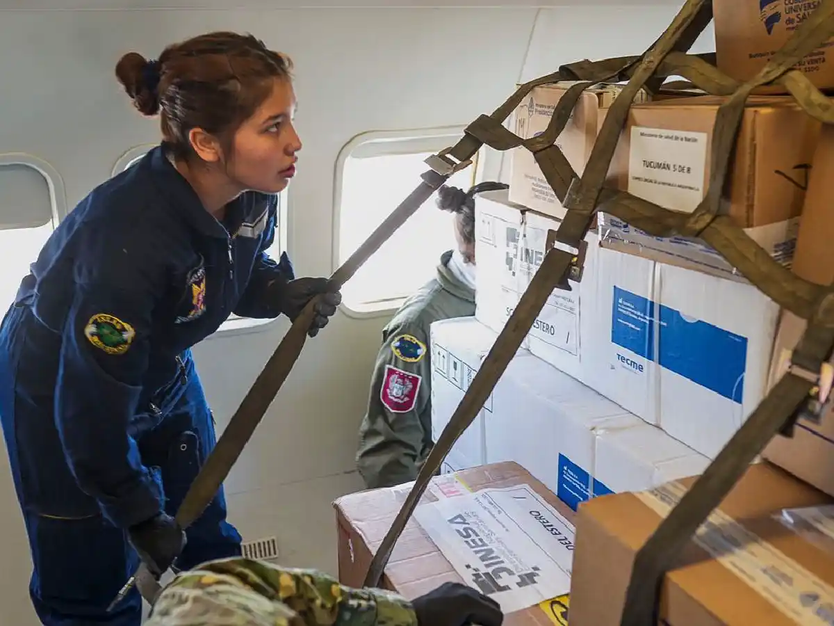 El gobierno reparte más equipos sanitarios a las provincias