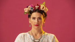 “Frida, ¡Viva la vida!” llega a Crespo con la interpretación de Laura Azcurra