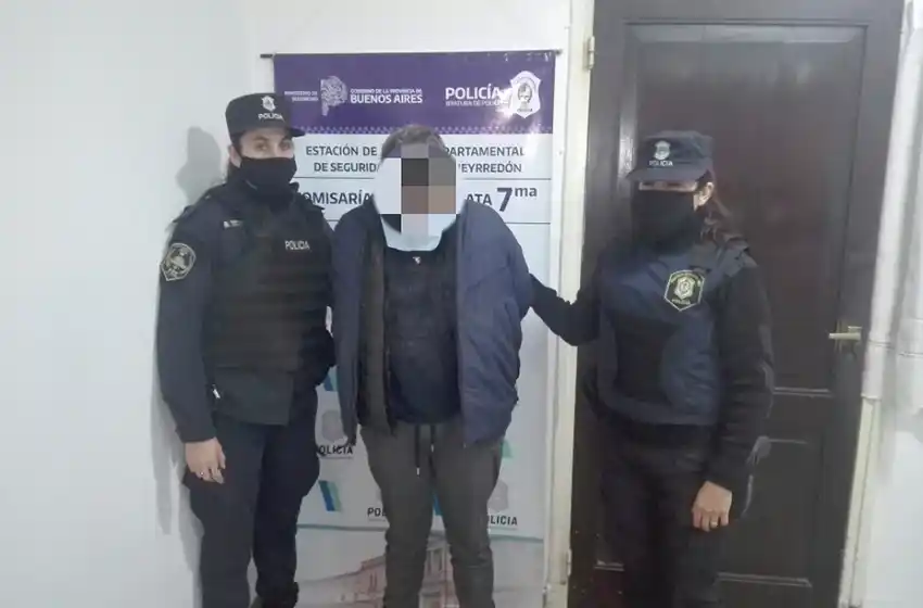 Vio un control y se dio a la fuga: no tenía seguro ni carné de conducir