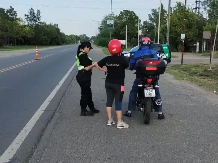 Operativo Verano en Santa Fe: la Provincia controló más de 70.000 vehículos en un mes y labró 12.702 actas para reducir la siniestralidad vial. - 1