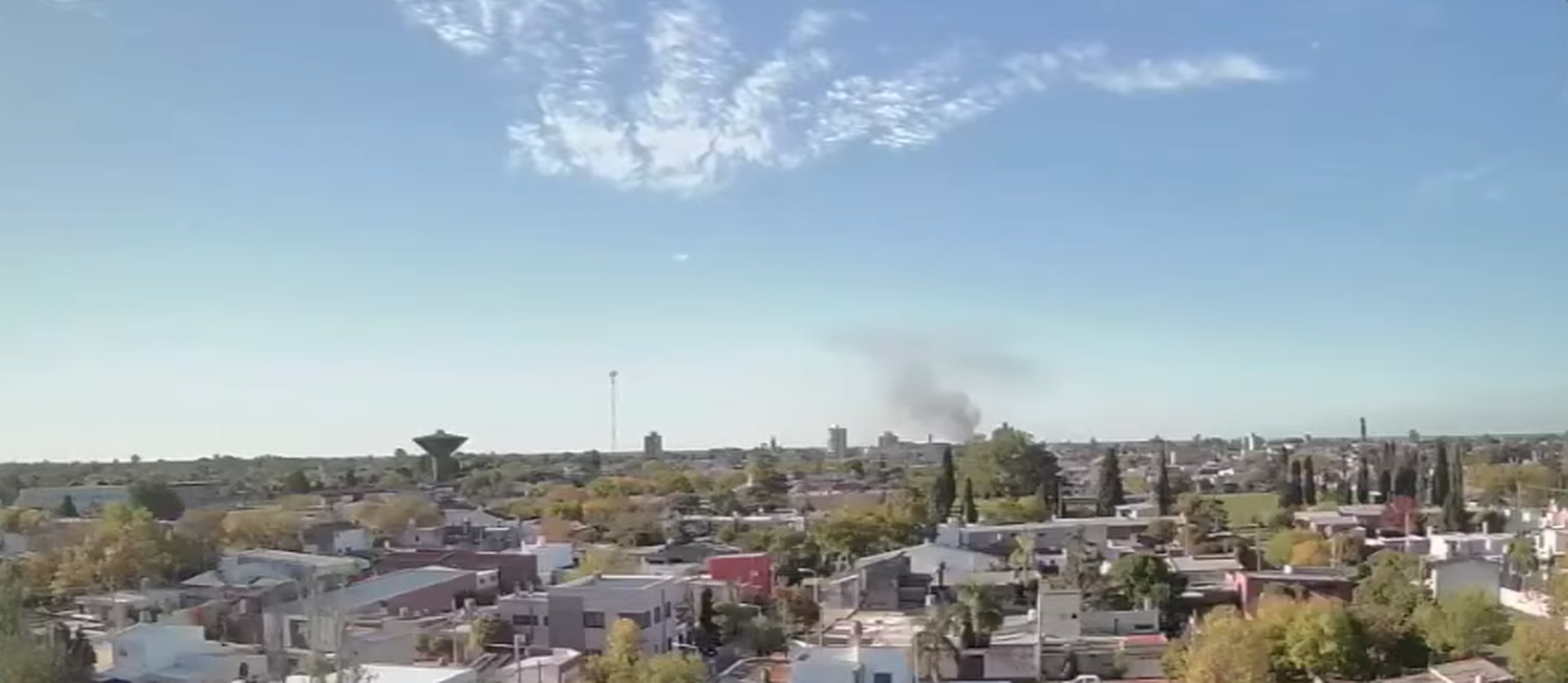 Otra vez incendios en islas: tres focos frente a San Pedro