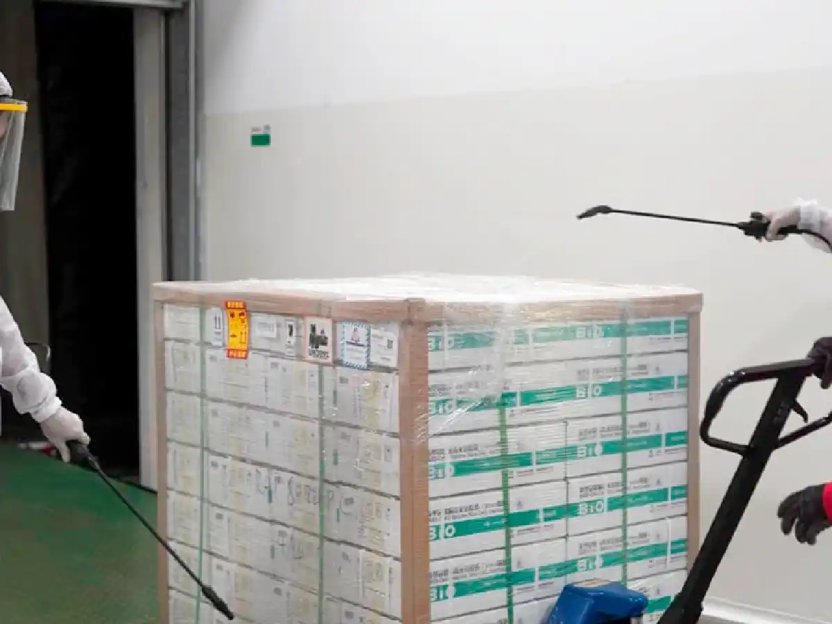 Se comenzaron a distribuir en todo el país 909.000 dosis de Sinopharm