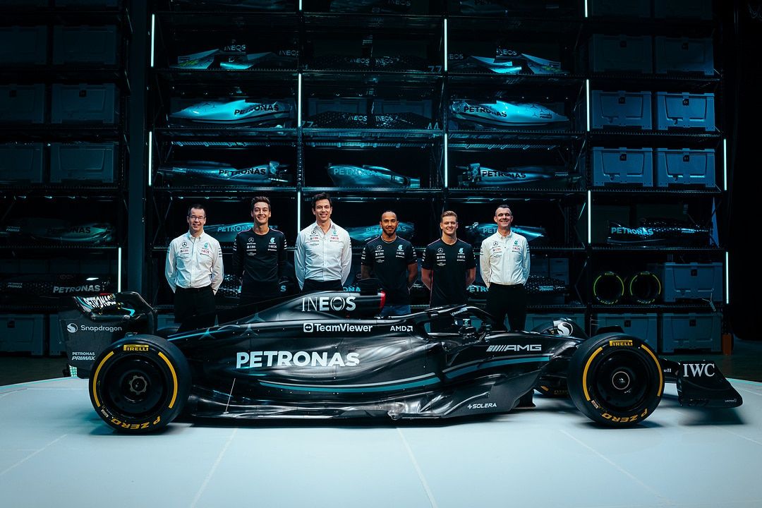 F1: el equipo Mercedes-AMG PETRONAS presenta su monoplaza W14 E PERFORMANCE