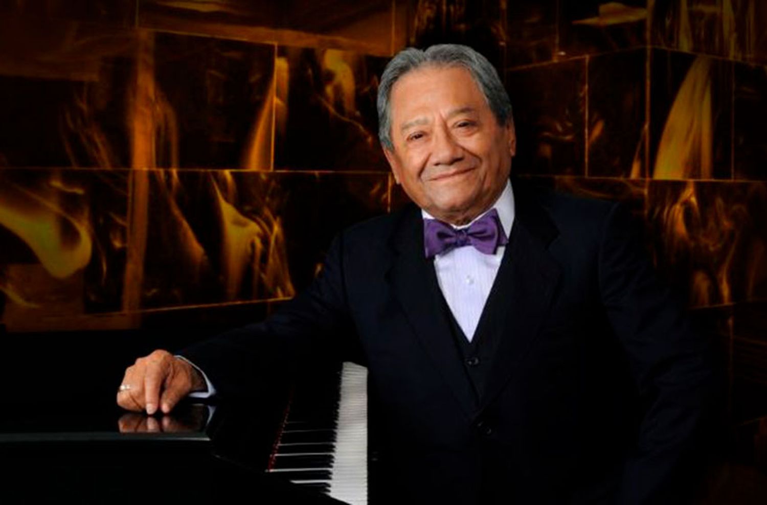 Armando Manzanero recibirá el premio Billboard a la trayectoria