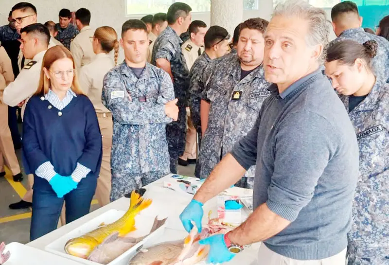 Brindaron una capacitación sobre procedimientos ante la mortandad de peces en el río Uruguay