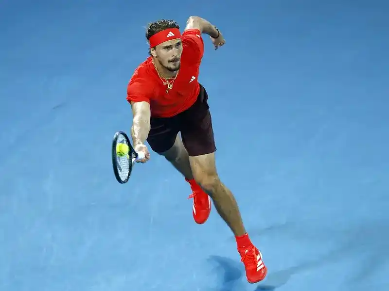 Zverev avanza en su país.