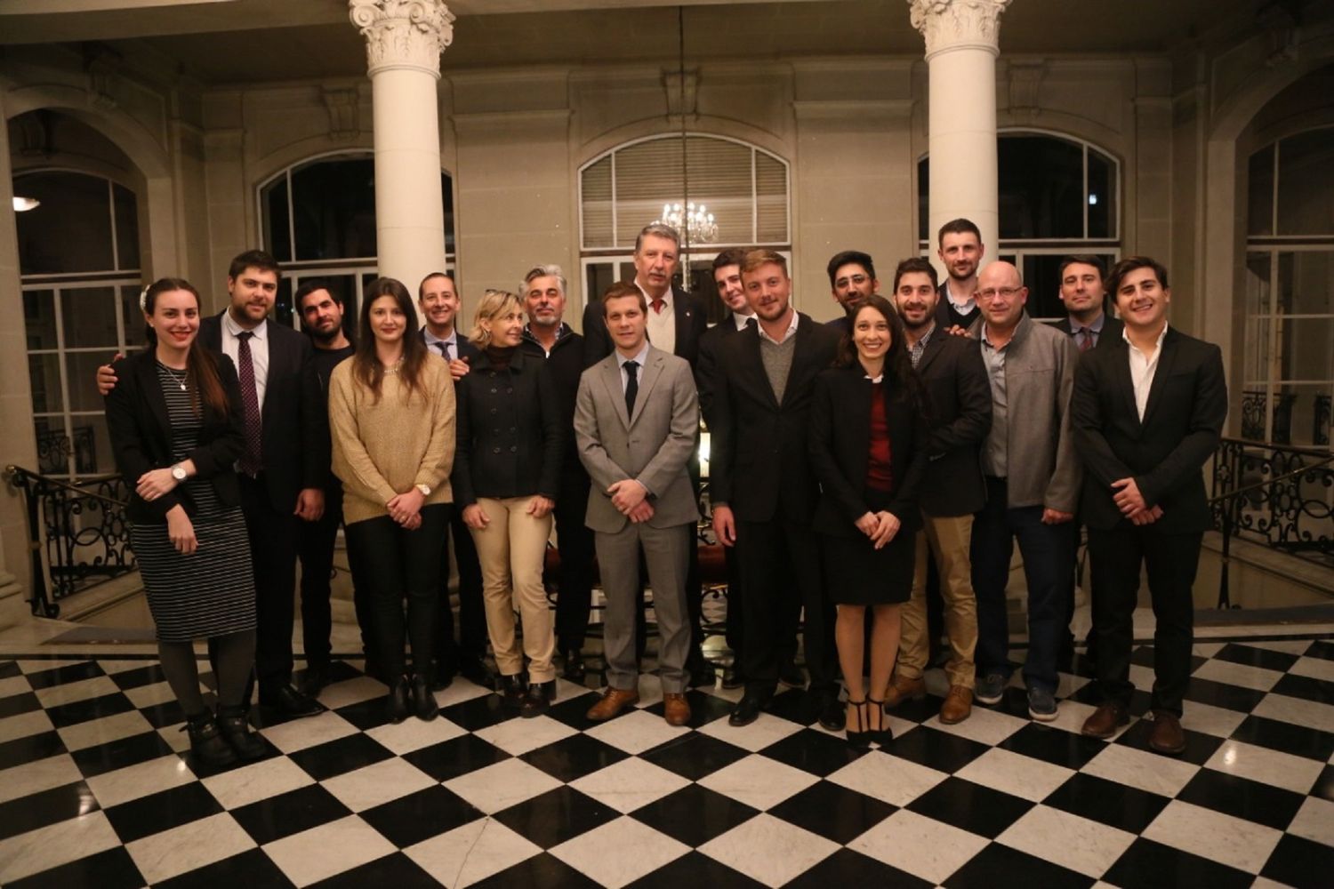 Jóvenes emprendedores destacaron la posibilidad de exportar a Chile 