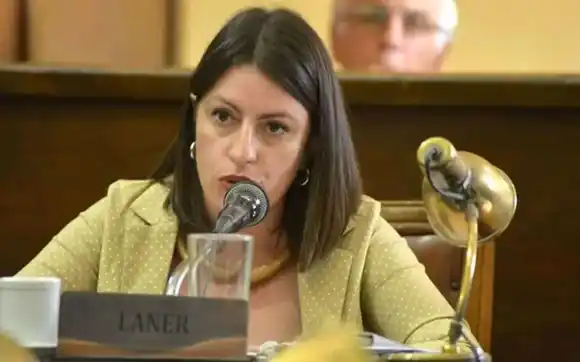 Carola Laner respondió a Benítez: “Habla quien tiene condena por violencia y denuncias por estafas”