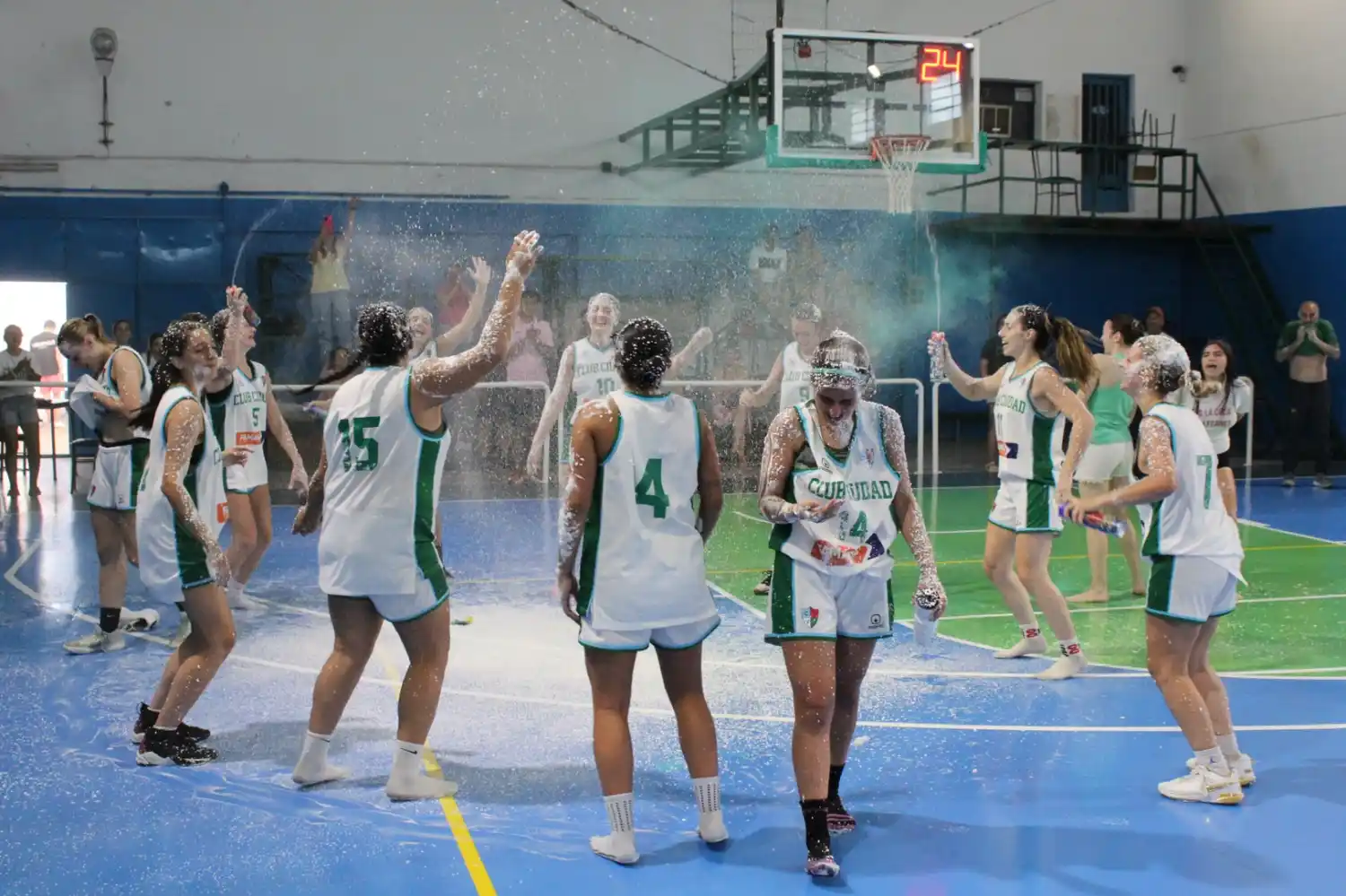 La primera categoría que se definirá será la U21 donde Club Ciudad va por su cuarto título consecutivo en su estadio.