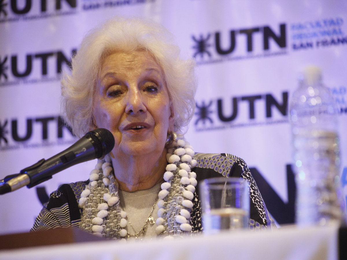 Carlotto: "Si pudimos con Videla, vamos a poder con Macri" 