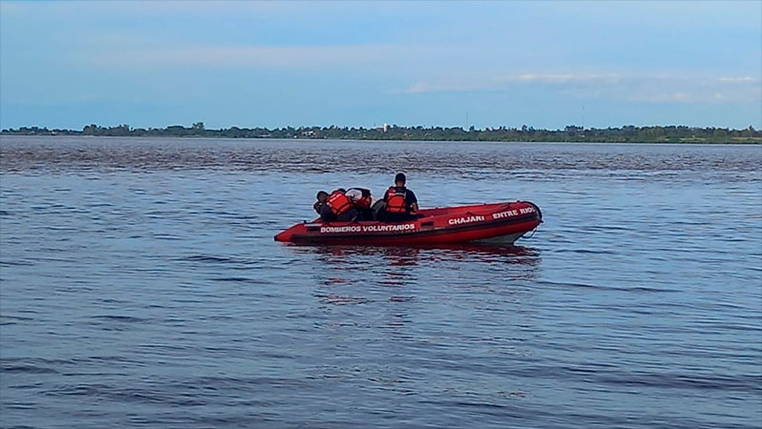 Hallaron los cuerpos de los hermanos que pescaban en el lago de Salto Grande