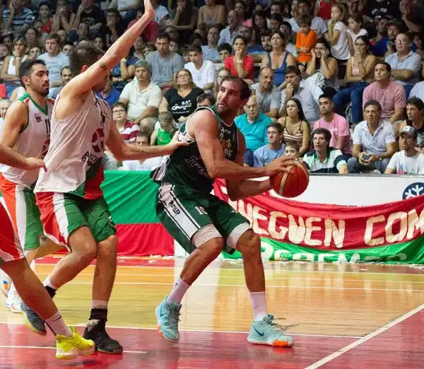 Matías Novello fue elegido como el MVP de la Liga Entrerriana