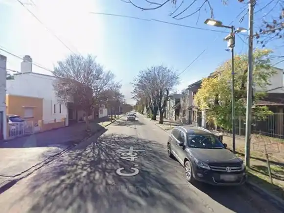 Robo de una moto en La Plata: menores de 15 años escaparon, chocaron y fueron detenidos