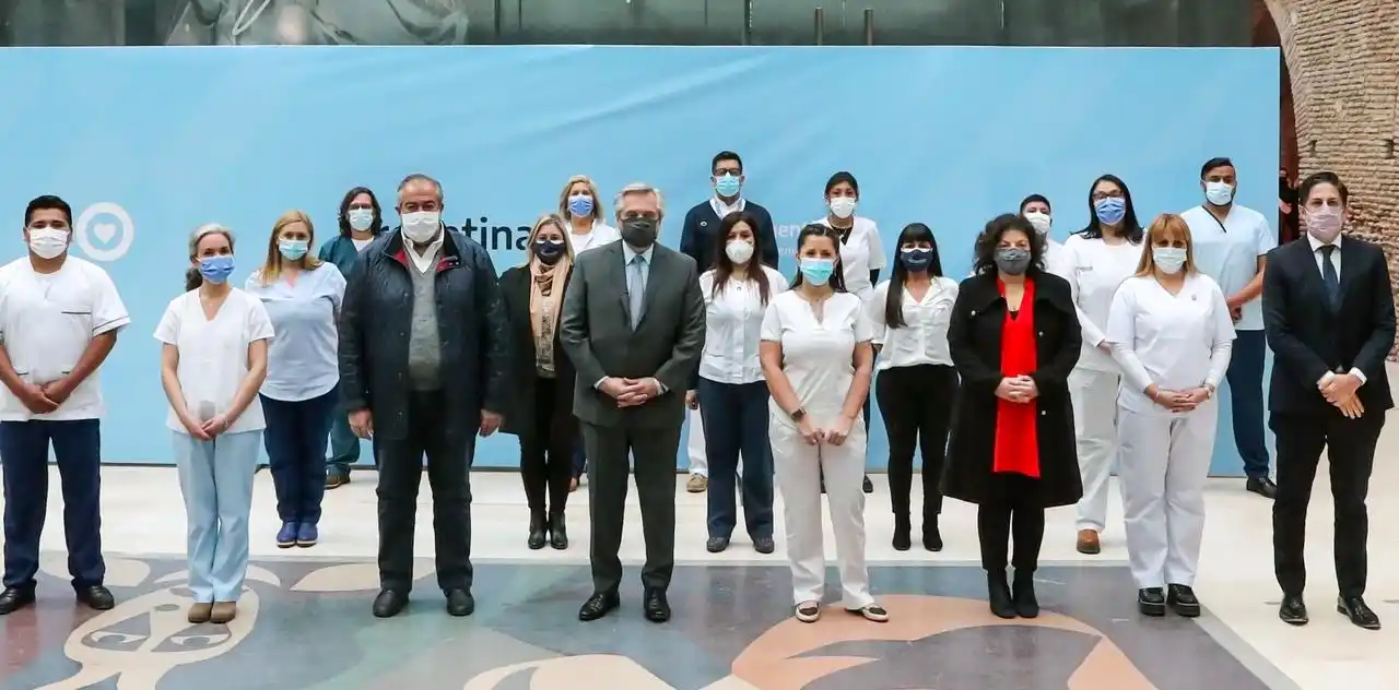 Alberto Fernández presentó un proyecto de ley que busca jerarquizar y mejorar la calidad de formación de la enfermería