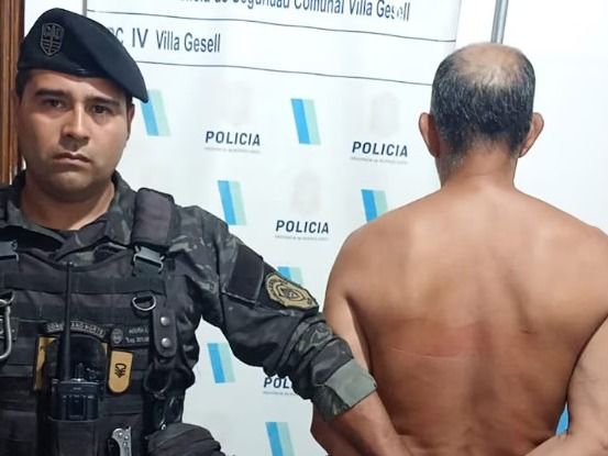 El hombre, de nacionalidad paraguaya, fue arrestado al instante por el delito de malos tratos y acto de crueldad a los animales.