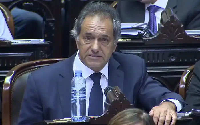 La renuncia del diputado Scioli y una presencia para dar quórum que fue inconstitucional
