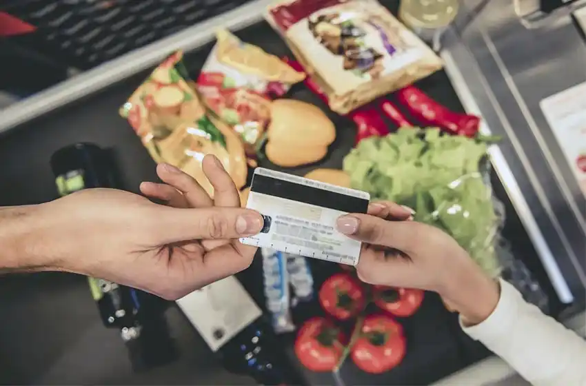 El presidente de la Cámara de Supermercadistas de Rosario descartó que se remarquen precios tras la salida del cepo