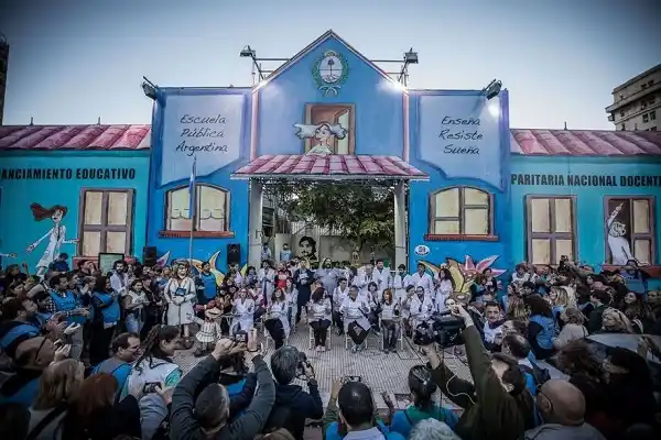 La Escuela Pública Itinerante de CTERA estará en la provincia