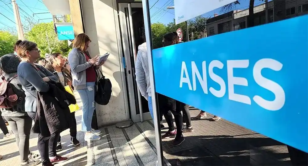 Desde hoy se pueden pedir los créditos ANSES para jubilados y trabajadores.