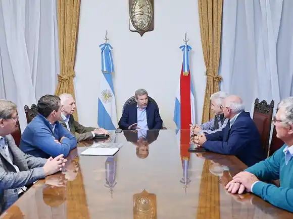 Frigerio y dirigentes rurales avanzaron en la puesta en marcha de un nuevo puerto cerealero en La Paz